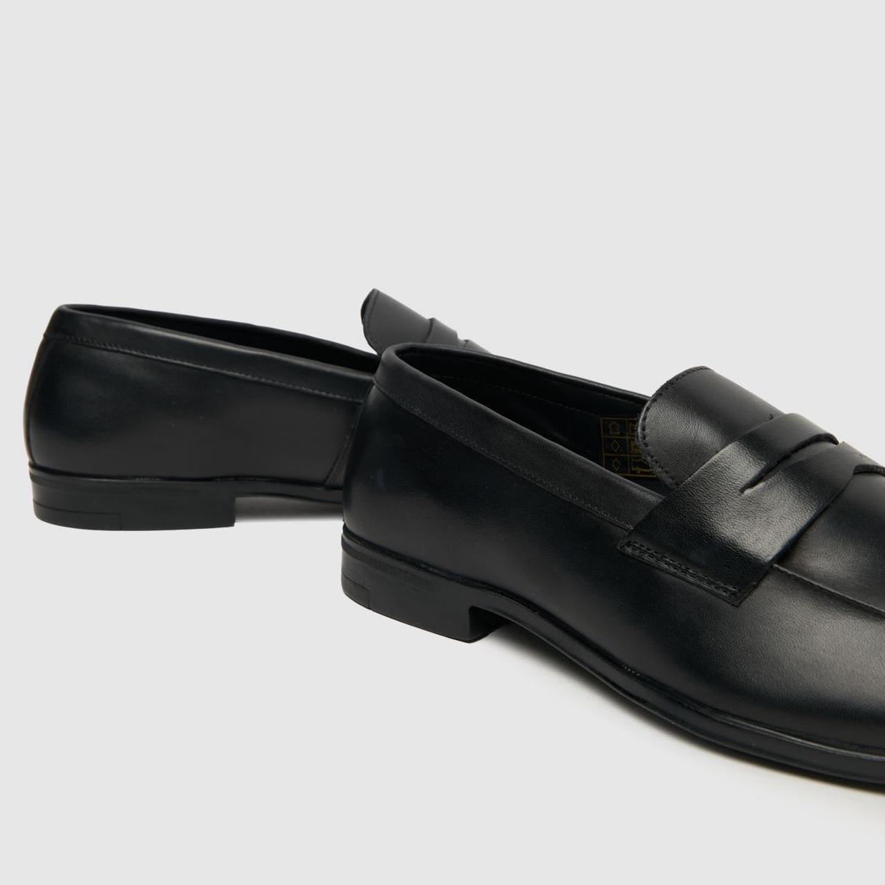 Rupert Slim Loafer in Black