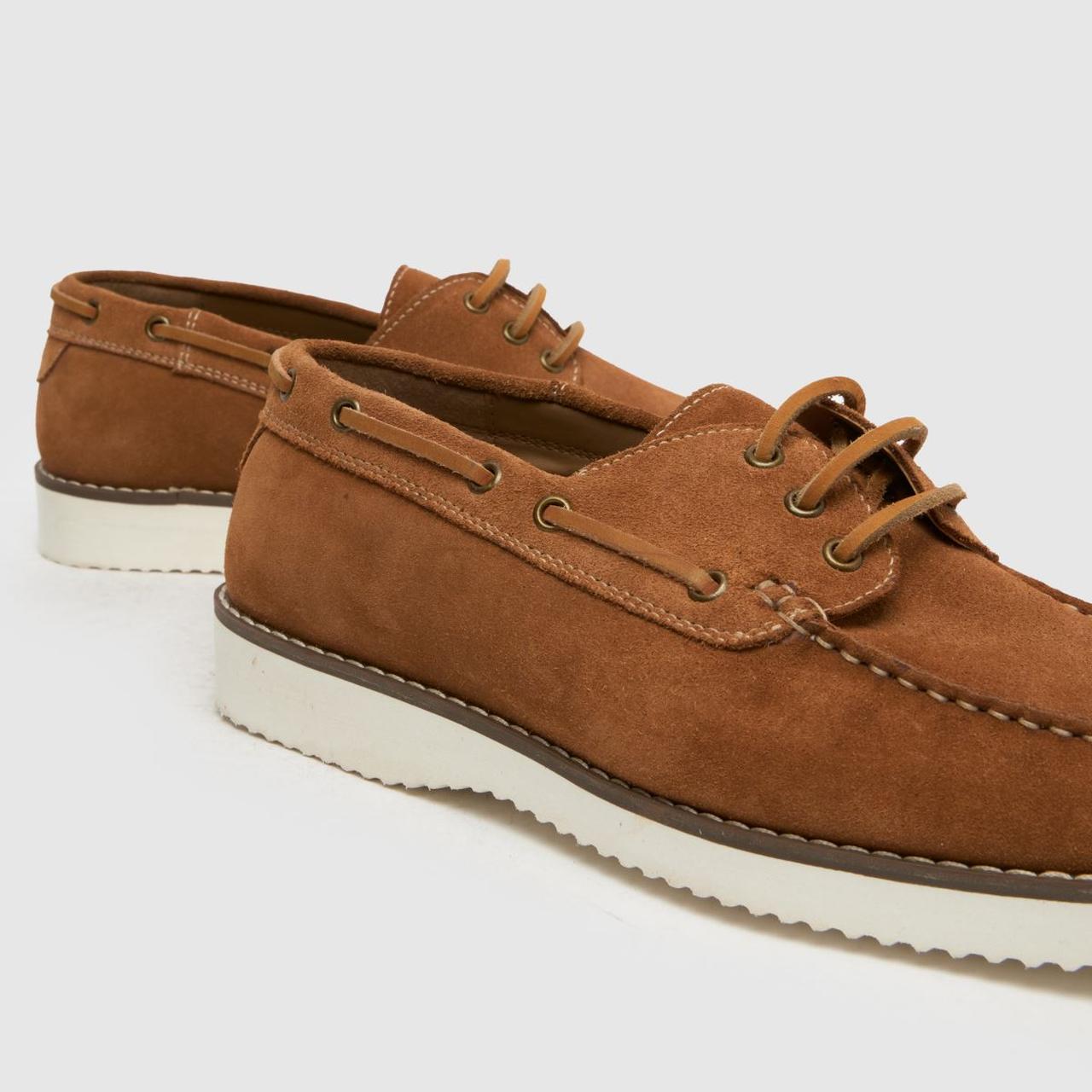 Rick Boat in Tan