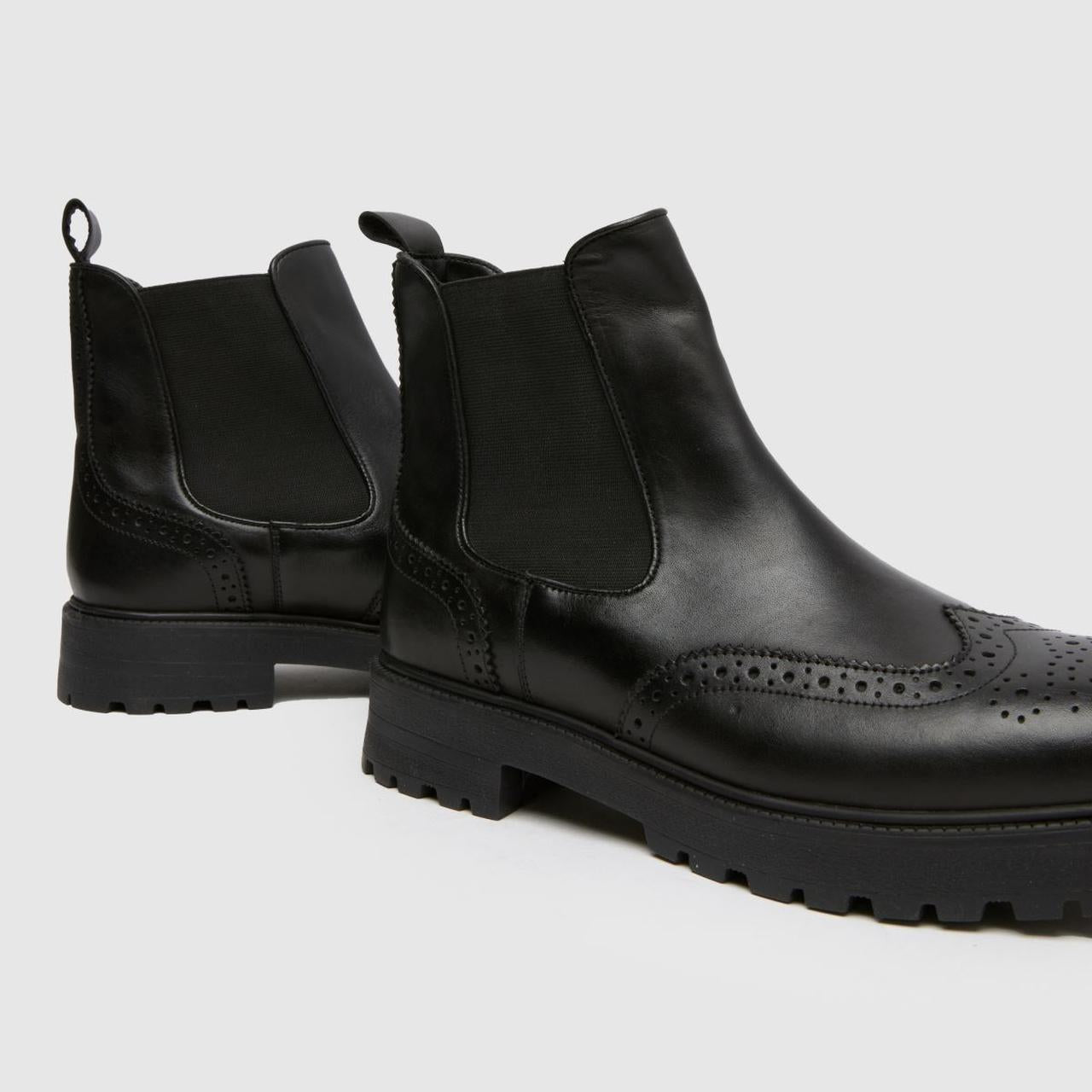 Davis Leather Chelsea in Black