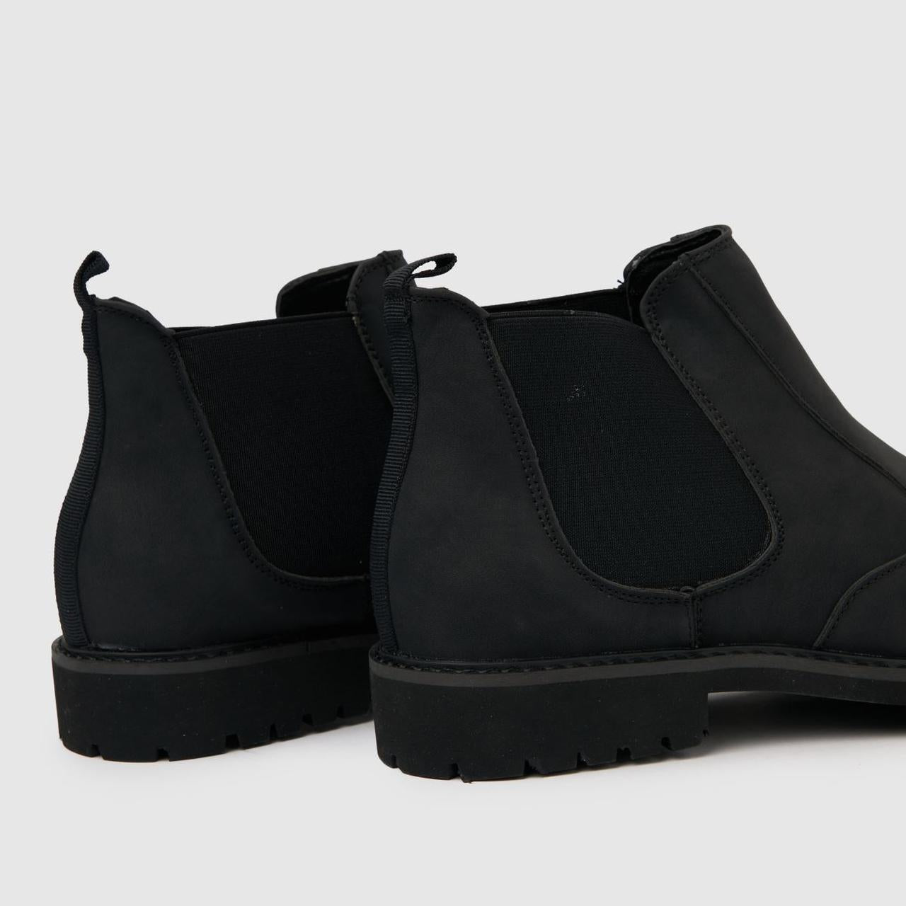 Drake Pu Cleated Chelsea in Black